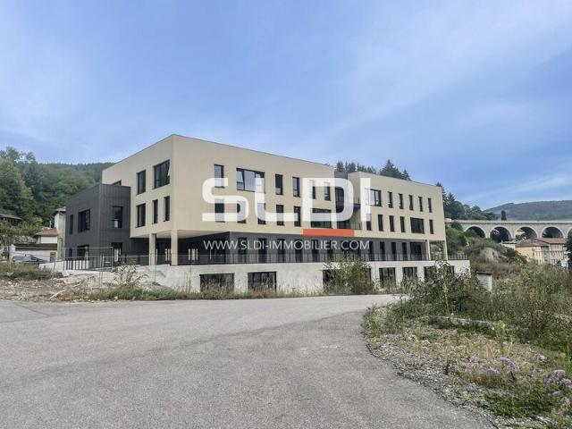 Local Commercial vente à Villefranche-sur-Saône, Rhône
