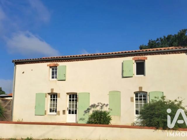 Ferme vente à La Roche-sur-Yon, La Ferrière