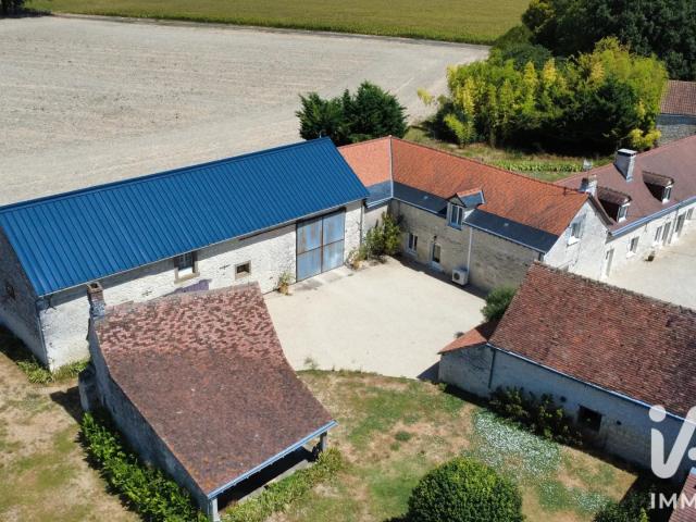 Ferme vente à Chinon