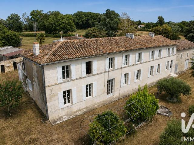 Ferme vente à Saintes, La Clisse