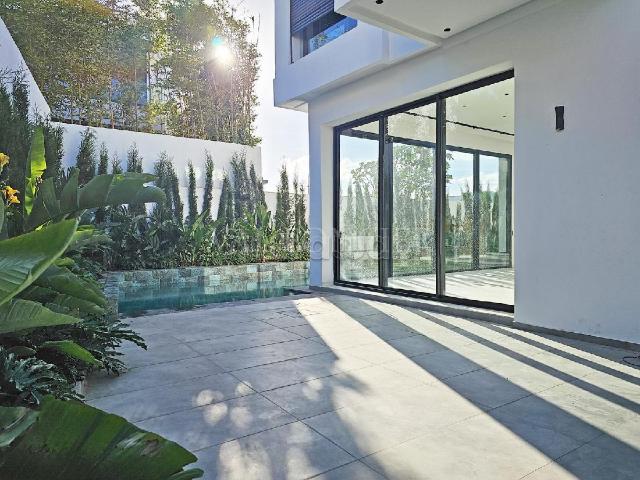 Villa vente à Anfa, Gharb-Chrarda-Beni Hssen