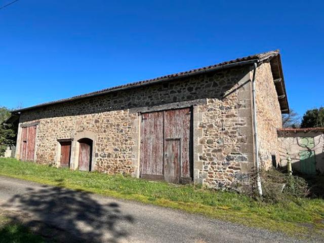Maison vente à Confolens