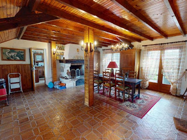 Maison vente à Saint-Amand-Montrond, Menetou-couture
