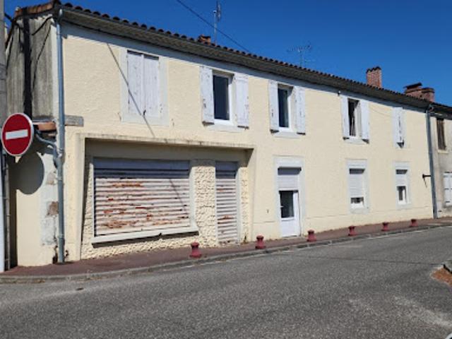 Maison vente à Les Rossignol, Saint-Symphorien