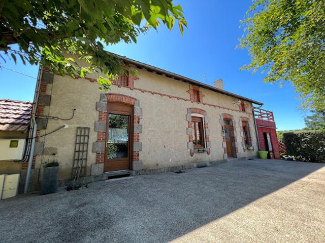Maison vente à Montluçon, Quinssaines