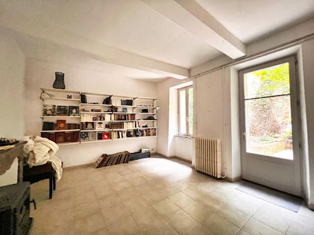 Maison vente à Narbonne, Fabrezan