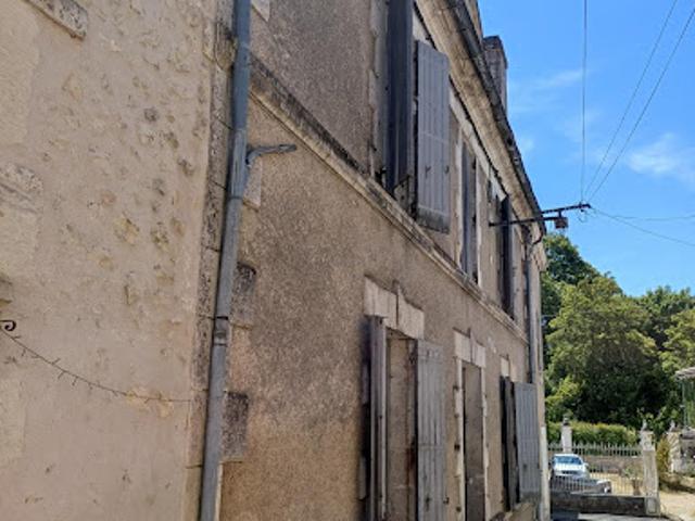 Maison vente à Angoulême, Chalais