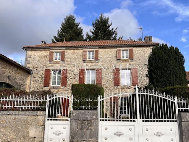 Maison vente à Angoulême, Montemboeuf