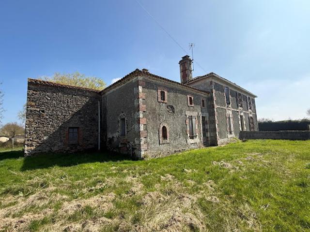Maison vente à Fontenay-le-Comte, La Réorthe