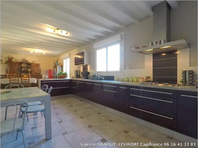Maison vente à Angers, Baracé