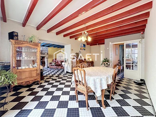 Maison vente à Le Faubourg, Saint-Loup-Lamairé