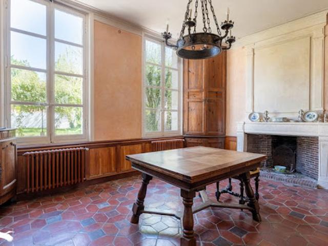 Maison vente à Saint-Jean-d'Angély, Saint-savinien