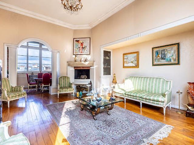 Maison vente à Paris, Île-de-France