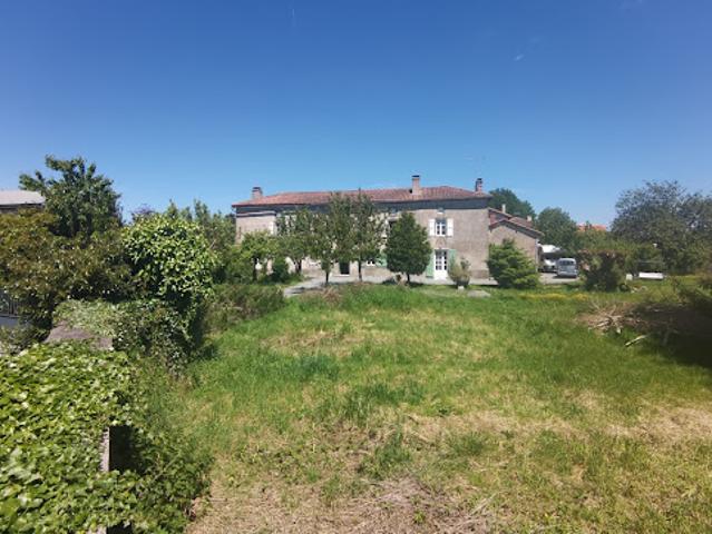 Maison vente à Confolens, Nouvelle-Aquitaine