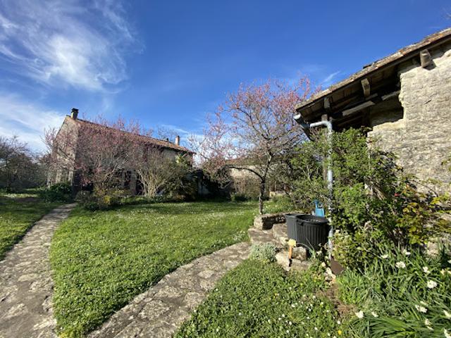 Maison vente à Confolens, Nanclars
