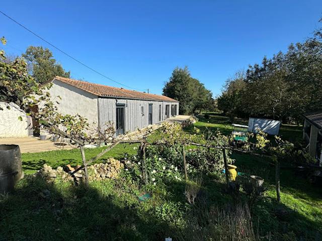 Maison vente à Montmorillon, L'isle-jourdain