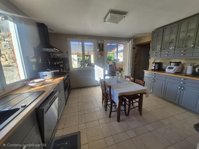 Maison vente à Le Village de Mont, Saint-Hilaire-des-Loges