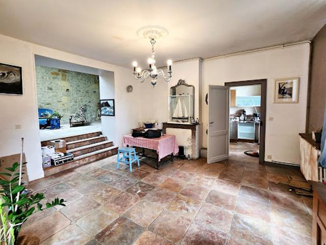 Maison vente à Les Lesques, Saint-Genès-de-Castillon