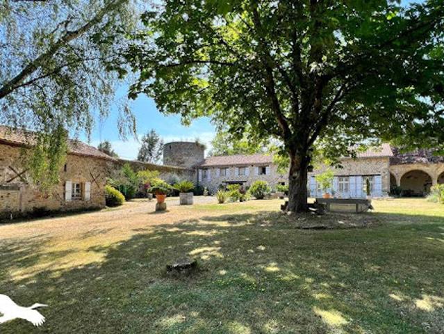 Maison vente à Confolens