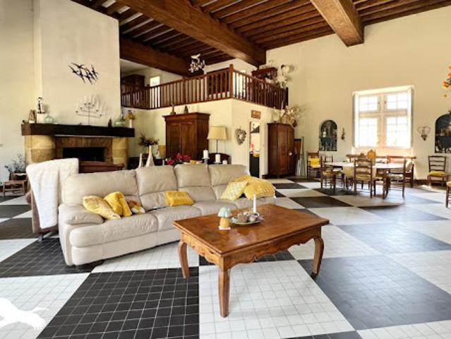 Maison vente à Confolens