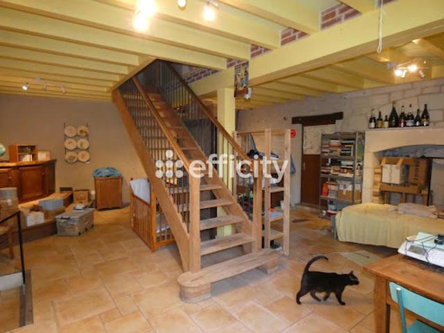 Maison vente à Vichy, Charroux