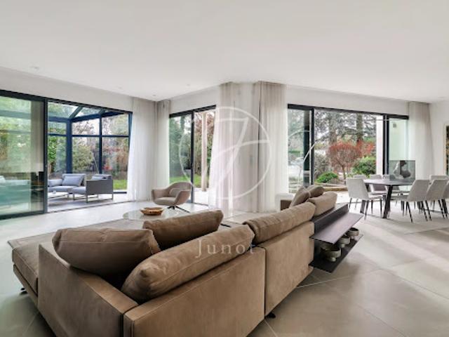 Maison vente à Nanterre, Vaucresson
