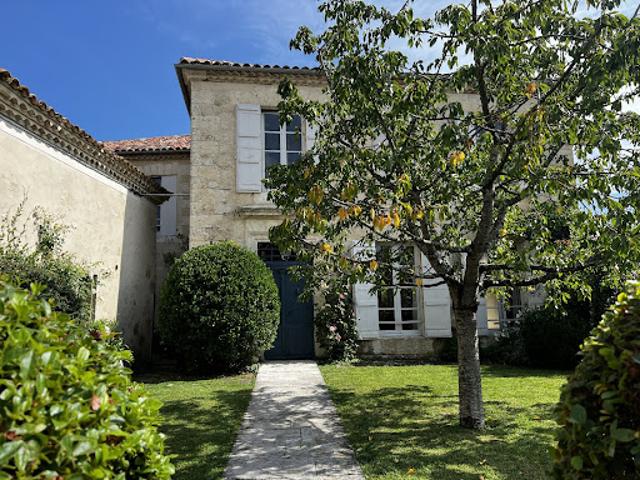 Maison vente à La Romieu, En Ville