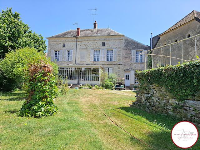 Maison vente à Saint-Amand-Montrond, La Celle