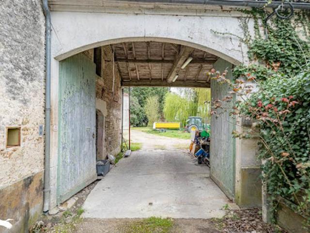Maison vente à Saint-Jean-d'Angély, Nouvelle-Aquitaine