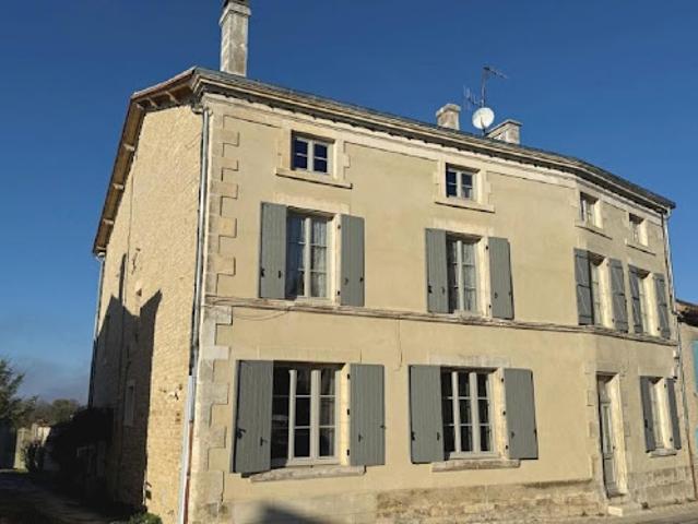 Maison vente à Villejésus, Aigre