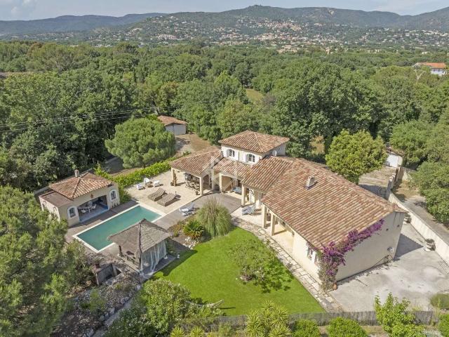 Maison vente à Arrondissement de Toulon, Bormes-les-mimosas