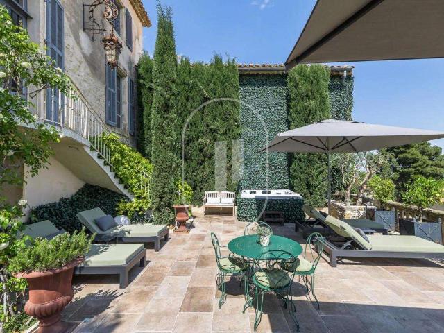 Maison vente à Avignon, Châteauneuf-de-gadagne
