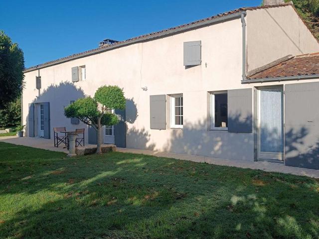 Maison vente à Saintes, Corme-royal
