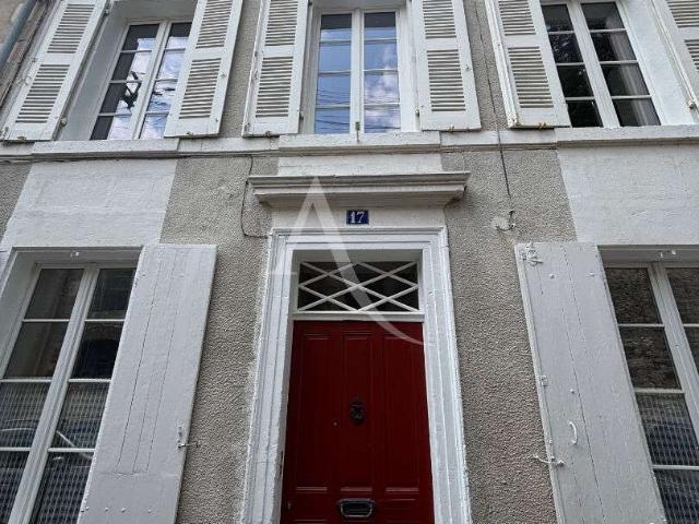Maison vente à Fontenay-le-Comte, Fontenay-le-comte