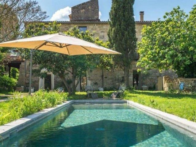 Maison vente à Nîmes, Uzès