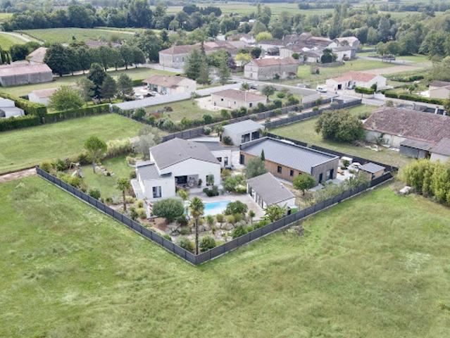 Maison vente à Saint-Jean-d'Angély, Nouvelle-Aquitaine