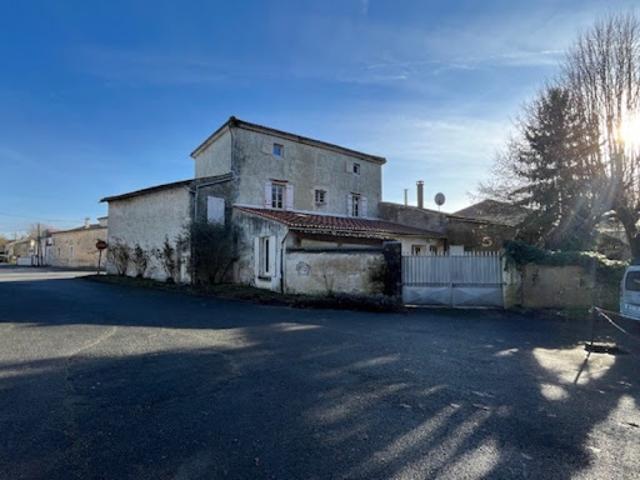 Maison vente à Saint-Jean-d'Angély, Blanzac-lès-matha