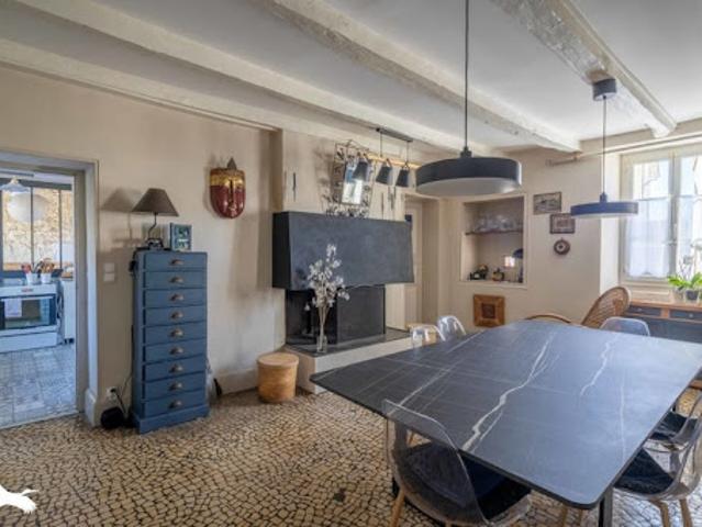 Maison vente à La Rochefoucauld, La Rochefoucauld-en-Angoumois