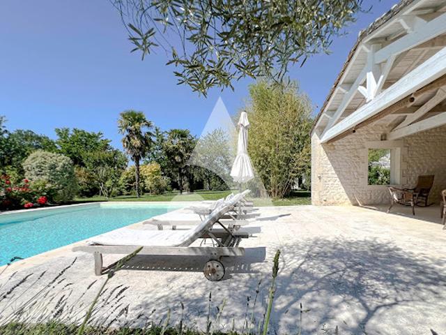 Maison vente à Saintes, Saint-georges-des-coteaux