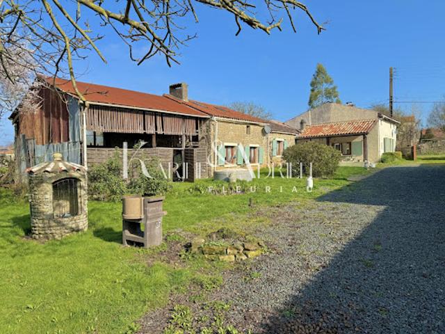 Maison vente à Fontenay-le-Comte, Saint-hilaire-des-loges