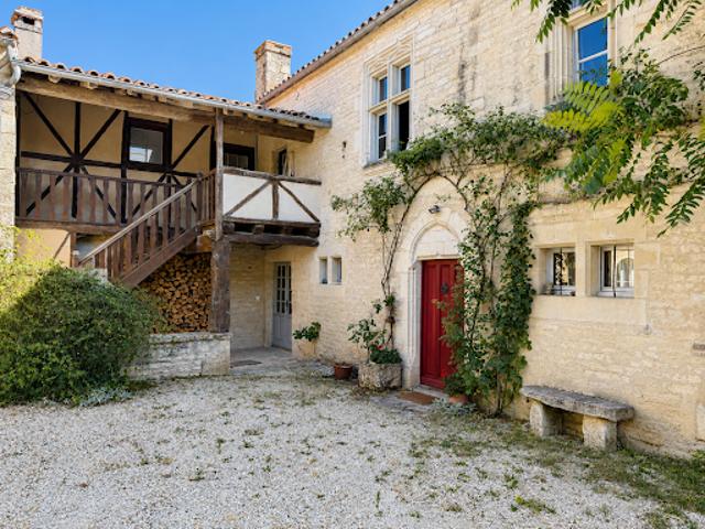 Maison vente à La Forêt, Tusson