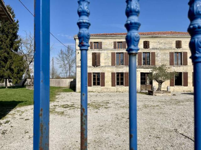 Maison vente à Saint-Jean-d'Angély, Authon-ebéon