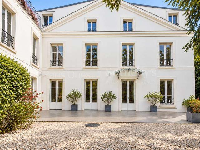 Maison vente à Sèvres, Hauts-de-Seine