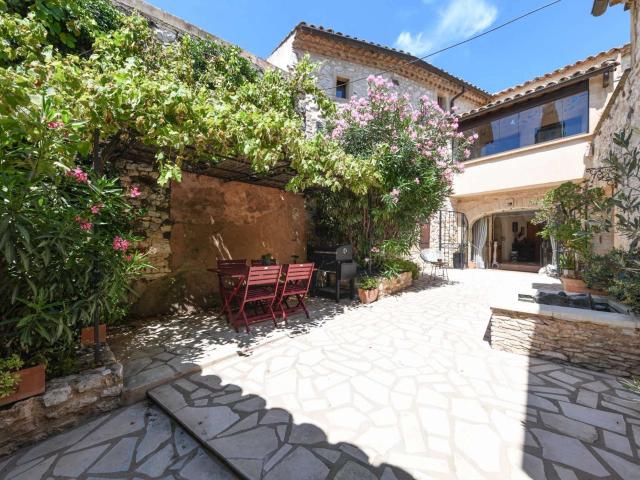 Maison vente à Nîmes, Uzès