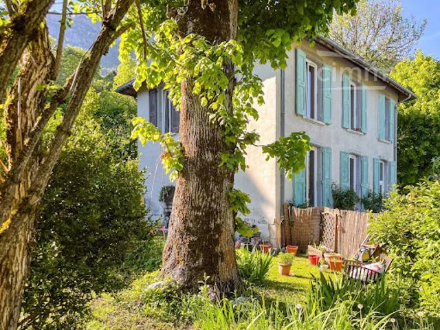Maison vente à Grenoble, Saint-bernard