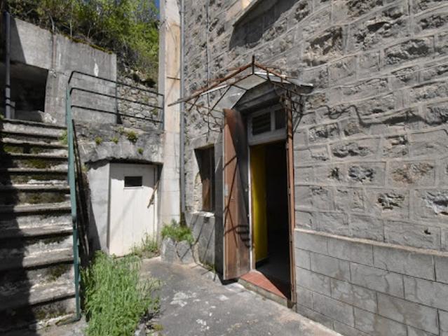Maison vente à Tournon-sur-Rhône, Intres