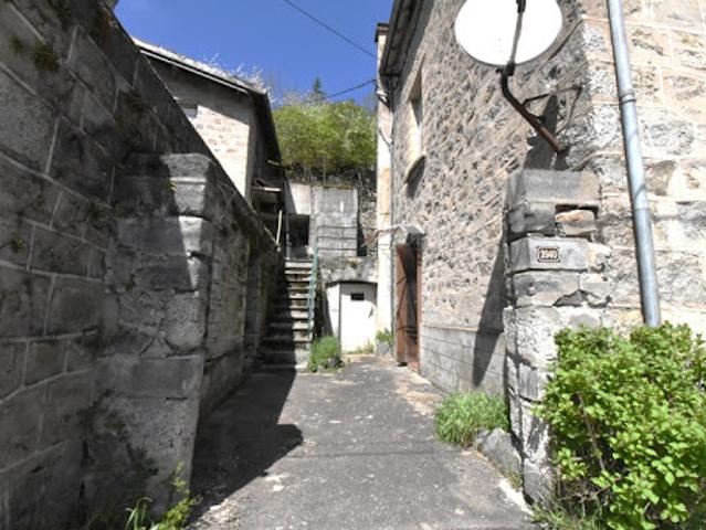 Maison vente à Tournon-sur-Rhône, Intres