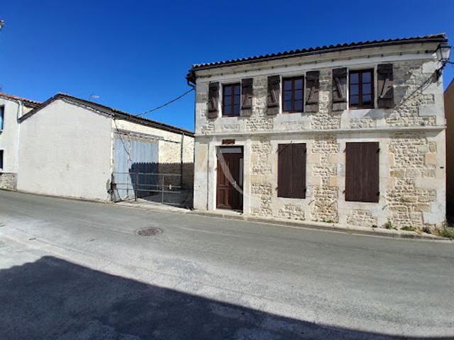 Maison vente à Rochefort, Saint-jean-d'angle
