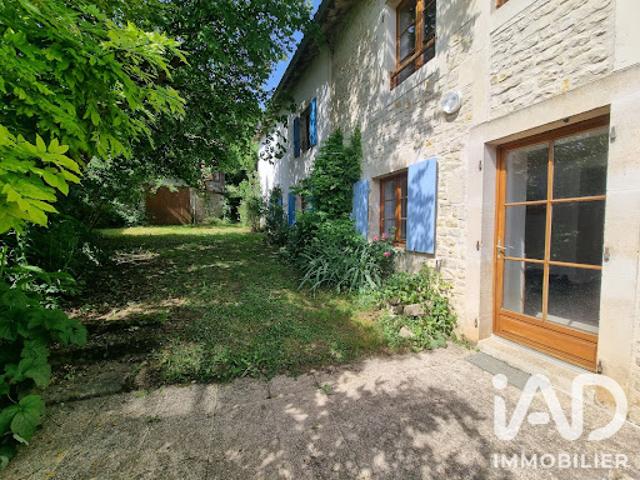 Maison vente à Confolens, Aigre