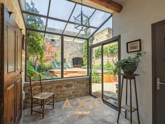 Maison vente à Nîmes, Collias